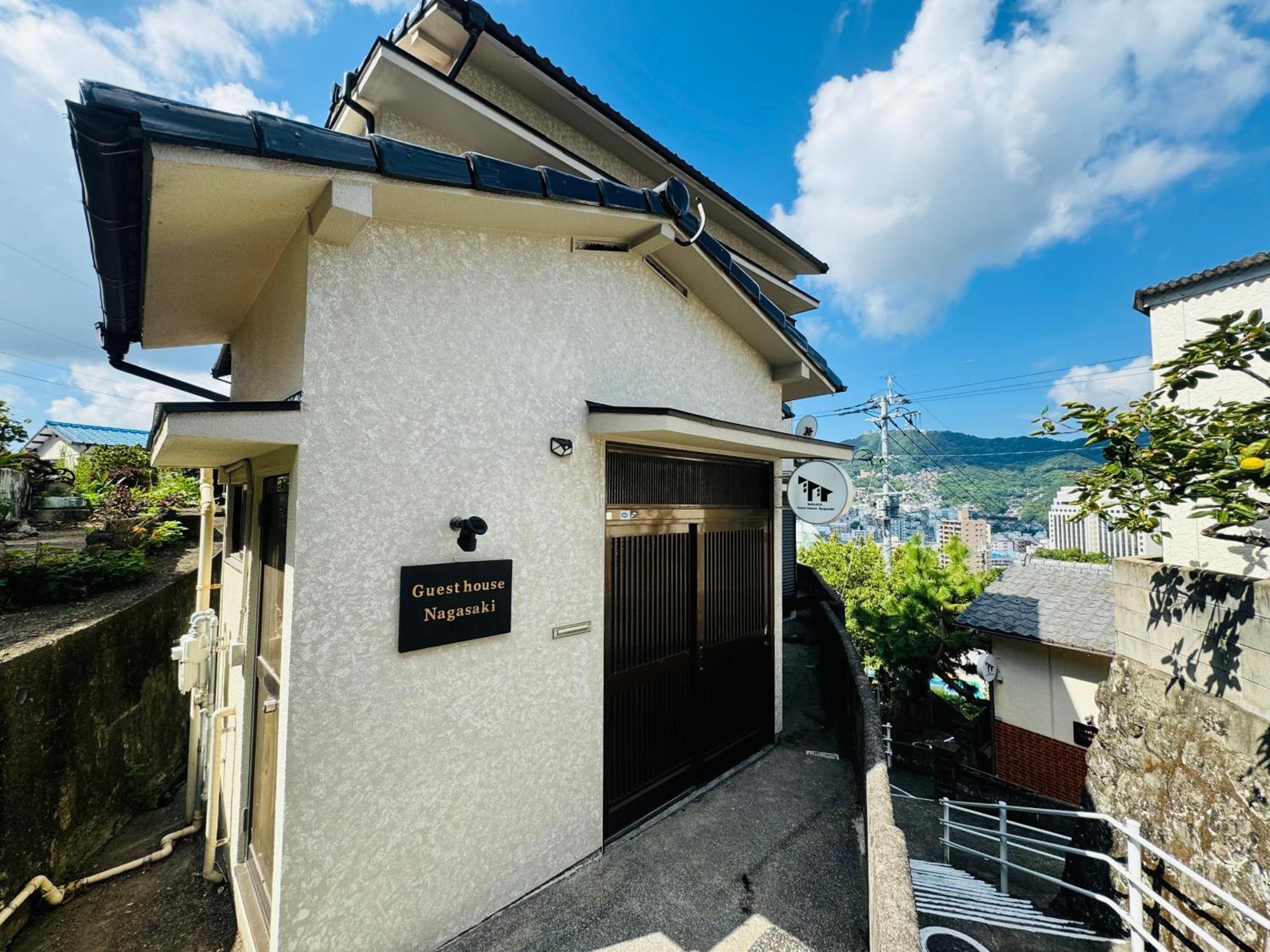 Guest House Nagasaki 2 御船蔵の我が家 2 Exteriör bild