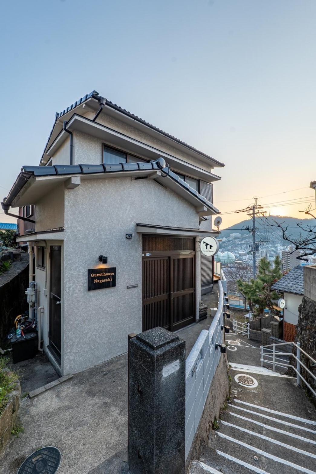 Guest House Nagasaki 2 御船蔵の我が家 2 Exteriör bild